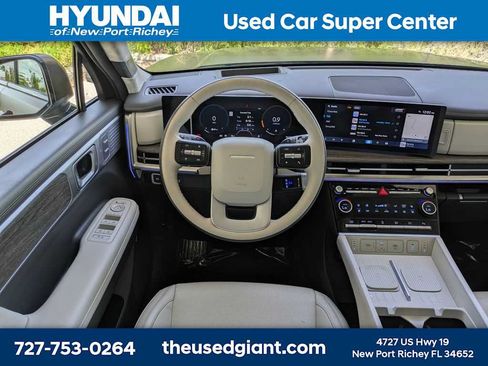 Used 2025 Hyundai Santa Fe Calligraphy FWD image 24
