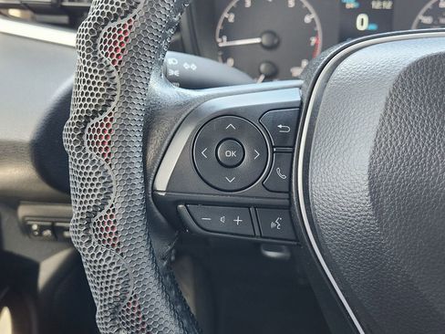 Used 2024 Toyota Corolla SE image 32