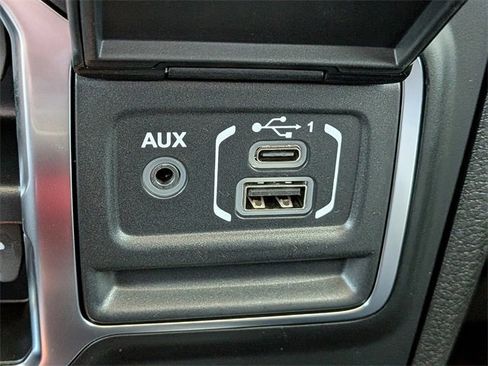 New 2025 Jeep Gladiator Sport image 21