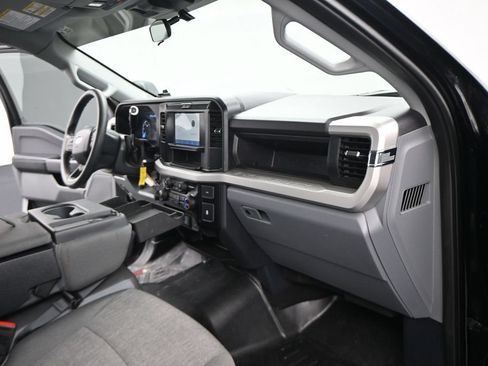 Certified 2025 Ford F250 XL w/ STX Appearance Package AWD/4WD image 19