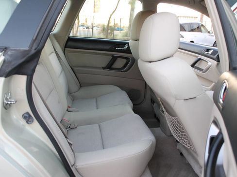 Used 2007 Subaru Outback 2.5i L.L. Bean AWD/4WD image 30