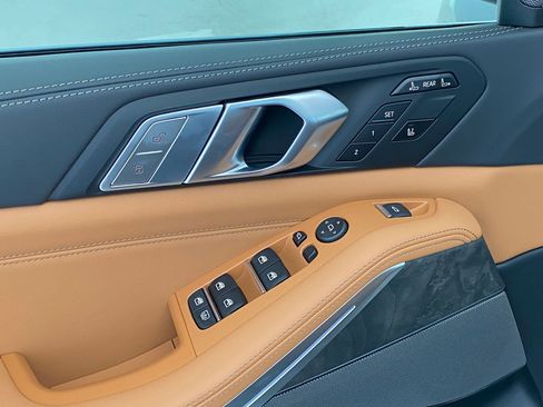 New 2026 BMW X7 xDrive40i w/ M Sport Package image 23