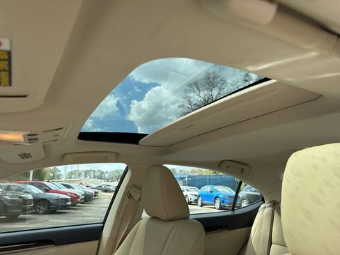 Used 2013 Lexus ES 350 w/ Premium Pkg image 19