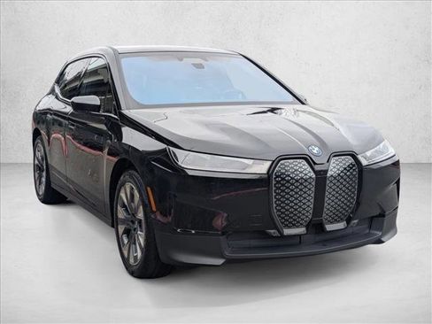 Used 2023 BMW iX xDrive50 w/ Premium Package image 3