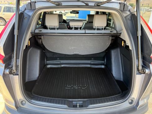 Used 2017 Honda CR-V Touring image 41