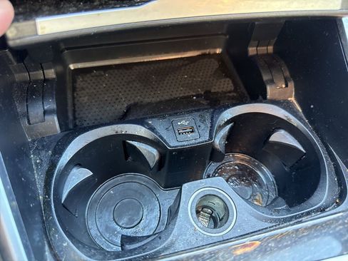 Used 2022 BMW 330i xDrive 330i xDrive w/ Convenience Package image 7