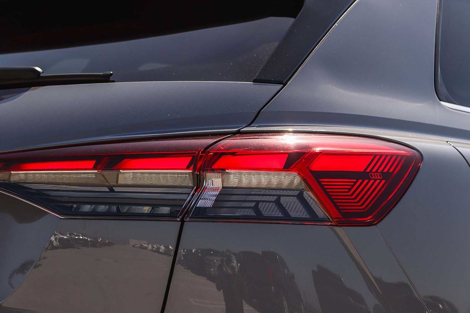 Used 2023 Audi Q4 e-tron Premium Plus w/ Premium Plus RWD image 10