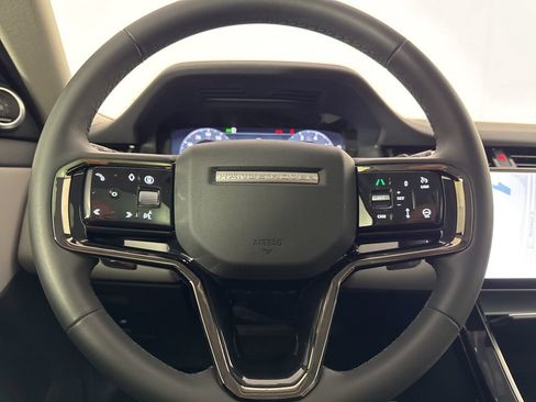 Used 2025 Land Rover Range Rover Evoque S AWD/4WD image 33