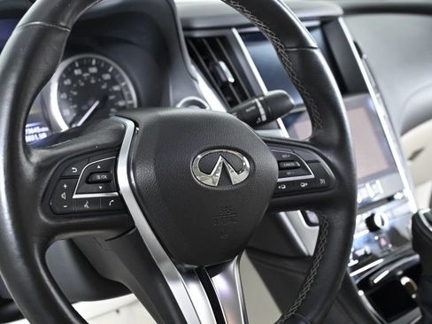 Used 2020 INFINITI Q50 Luxe w/ Essential Package (3.0T Luxe) AWD/4WD image 12