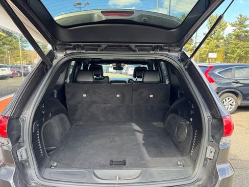 Used 2020 Jeep Grand Cherokee Laredo w/ Quick Order Package 2BN North image 24