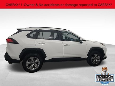 Used 2025 Toyota RAV4 XLE image 2