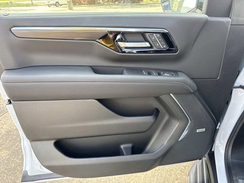 New 2026 Chevrolet Tahoe Premier RWD image 19