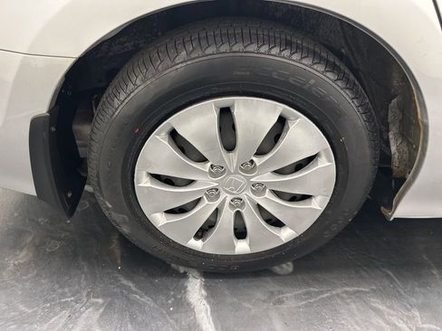 Used 2010 Honda Accord LX image 28