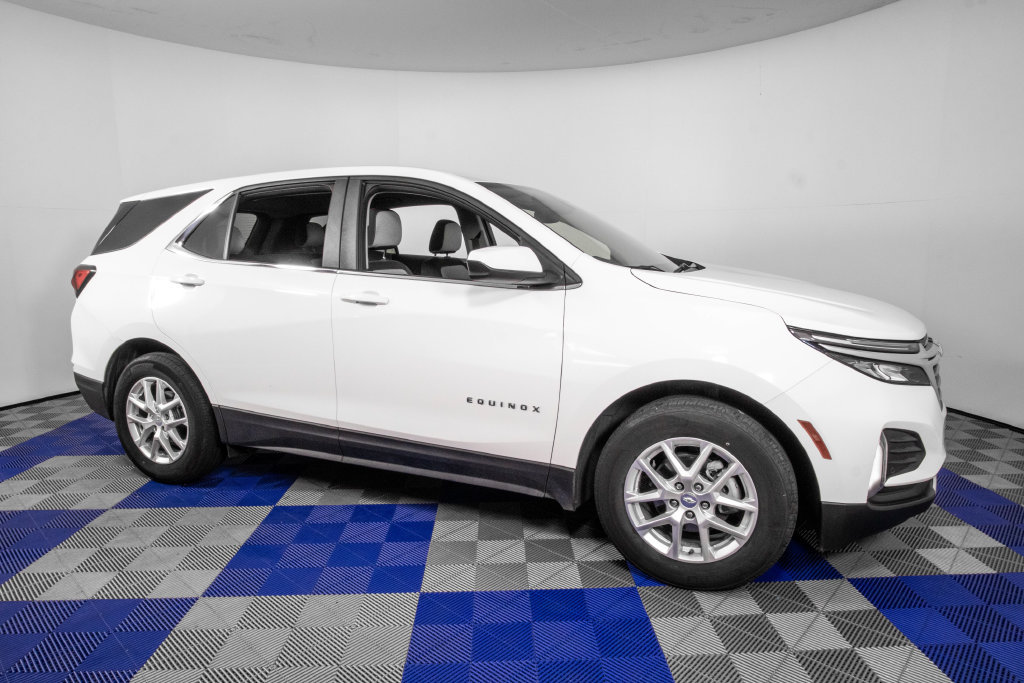 Used 2024 Chevrolet Equinox LT FWD image 4