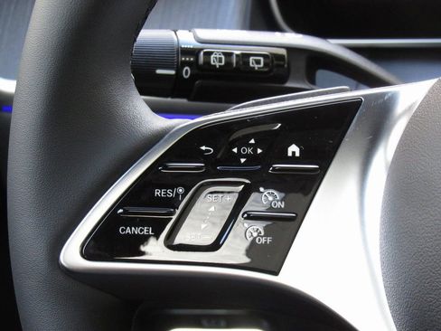 New 2026 Mercedes-Benz GLC 300 4MATIC image 26