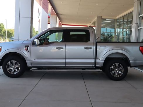 Used 2021 Ford F150 Lariat w/ Equipment Group 502A High AWD/4WD image 4