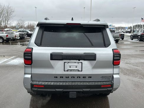 Used 2025 Toyota 4Runner TRD Off-Road Premium image 7