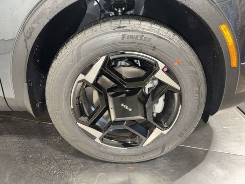 New 2026 Kia Sportage EX AWD/4WD image 14
