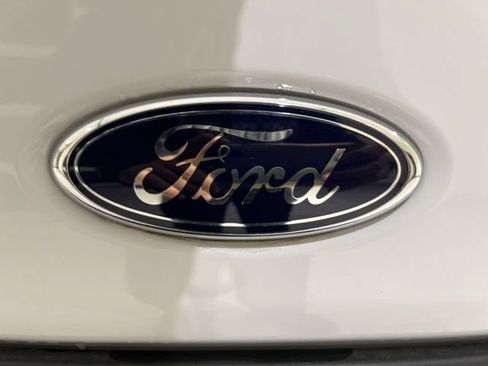 Used 2024 Ford Transit 150 Low Roof RWD image 24