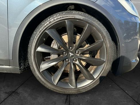 Used 2019 Tesla Model X Long Range image 15