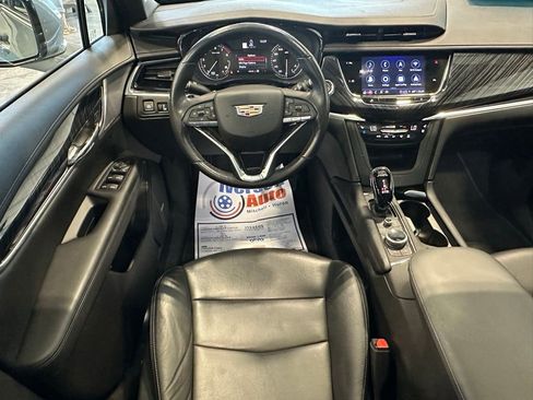 Used 2023 Cadillac XT6 Premium Luxury image 27