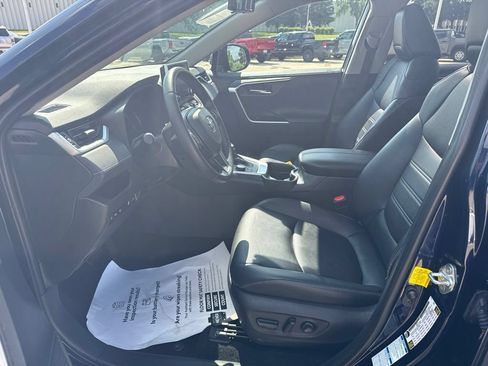 Certified 2019 Toyota RAV4 Limited w/ Cold Weather Package AWD/4WD image 7