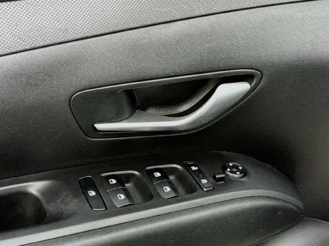Certified 2024 Hyundai Tucson SE AWD/4WD image 20