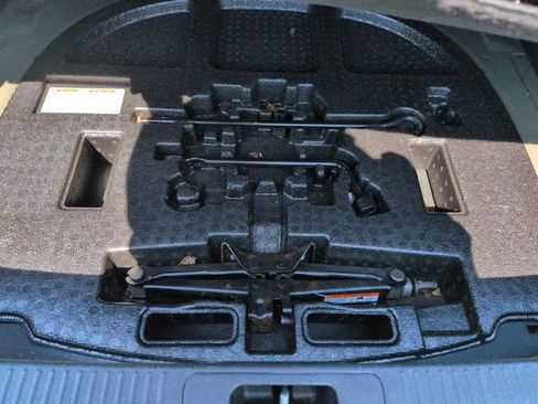 Used 2019 Toyota Camry SE FWD image 34