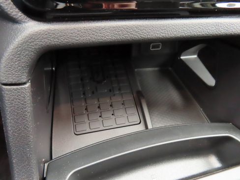 New 2025 Ford Ranger Lariat w/ FX4 Off-Road Package image 13