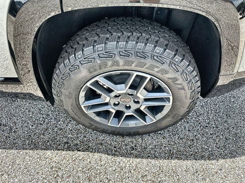 New 2026 GMC Terrain AT4 w/ Convenience Package III image 12