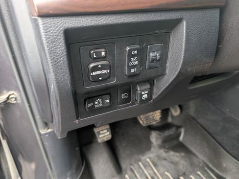 Used 2019 Toyota Tundra Limited w/ Limited Premium Package image 17