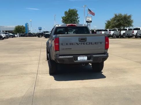 Used 2022 Chevrolet Colorado ZR2 AWD/4WD image 8
