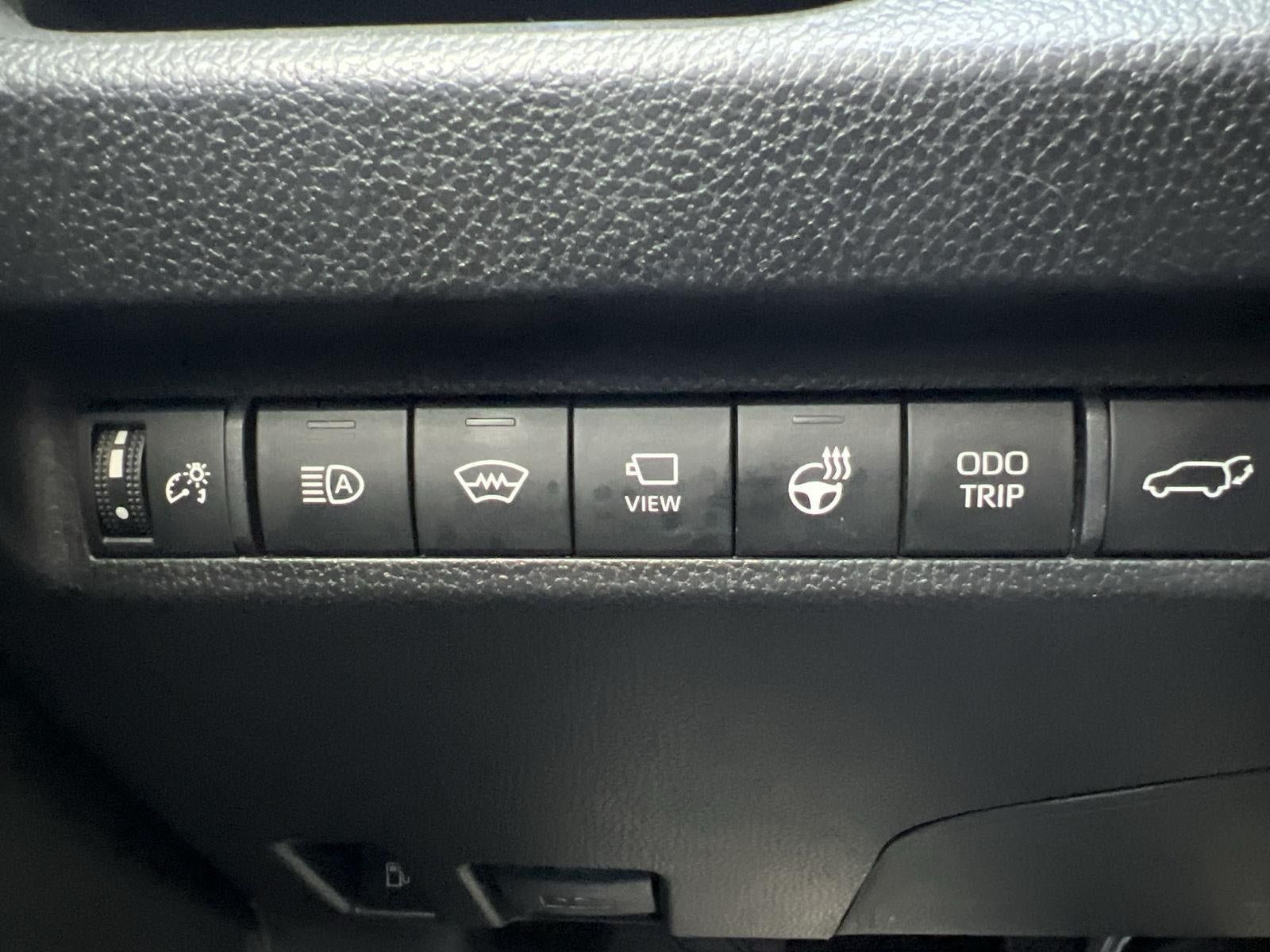 Used 2023 Toyota RAV4 XSE AWD/4WD image 26