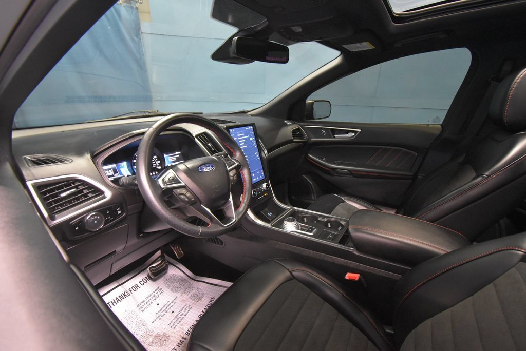 Used 2024 Ford Edge ST-Line AWD/4WD image 2