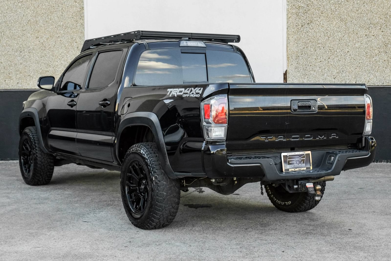 Used 2021 Toyota Tacoma TRD Off-Road w/ Technology Package AWD/4WD image 9