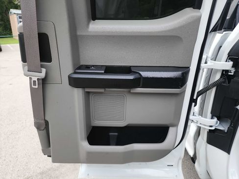 Used 2019 Ford F250 XL w/ Power Equipment Group RWD image 29