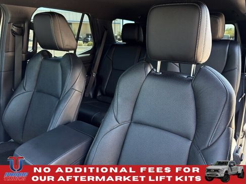 Used 2025 Toyota 4Runner SR5 AWD/4WD image 21