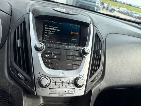 Used 2017 Chevrolet Equinox LS FWD image 11
