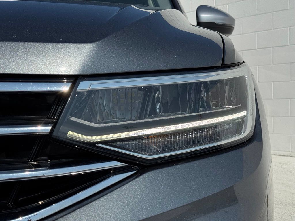Used 2024 Volkswagen Tiguan Wolfsburg Edition AWD/4WD image 10