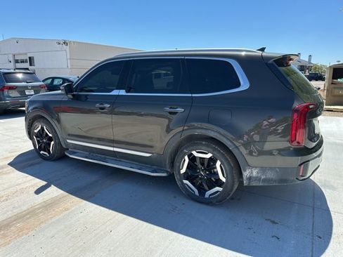 Used 2023 Kia Telluride S w/ S Sunroof Package image 14