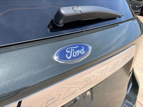 Used 2023 Ford Explorer King Ranch w/ Technology Package AWD/4WD image 31