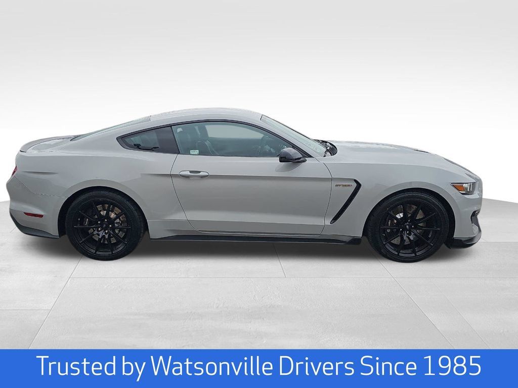Used 2016 Ford Mustang Shelby GT350 RWD image 2