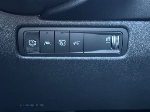 New 2026 Chevrolet Equinox EV RS image 33