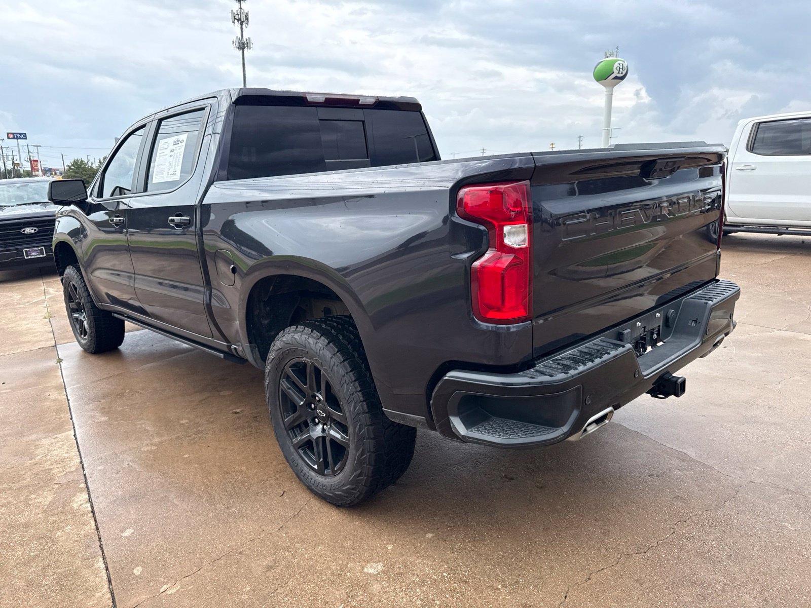 Used 2022 Chevrolet Silverado 1500 LT Trail Boss w/ Convenience Package II AWD/4WD image 5