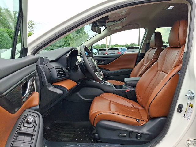 Used 2025 Subaru Outback Premium AWD/4WD image 14