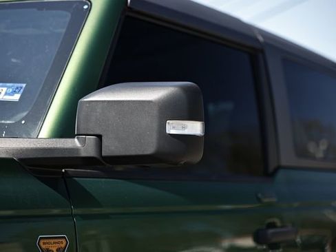 Used 2023 Ford Bronco Badlands image 4