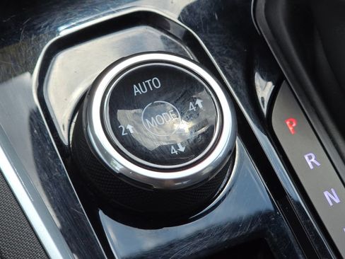 Used 2023 Chevrolet Colorado Trail Boss w/ Advanced Trailering Package AWD/4WD image 9