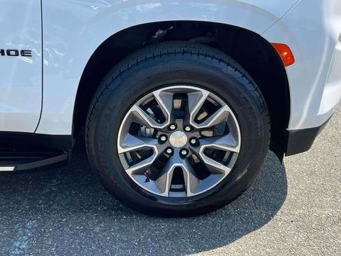Used 2023 Chevrolet Tahoe LT w/ Luxury Package AWD/4WD image 10