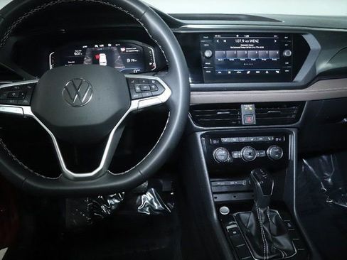 Used 2023 Volkswagen Taos SEL image 30