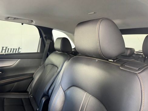 Used 2025 MAZDA CX-30 AWD 2.5 S w/ Preferred Package image 11